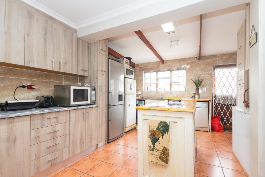 3 Bedroom Property for Sale in Parklands Western Cape